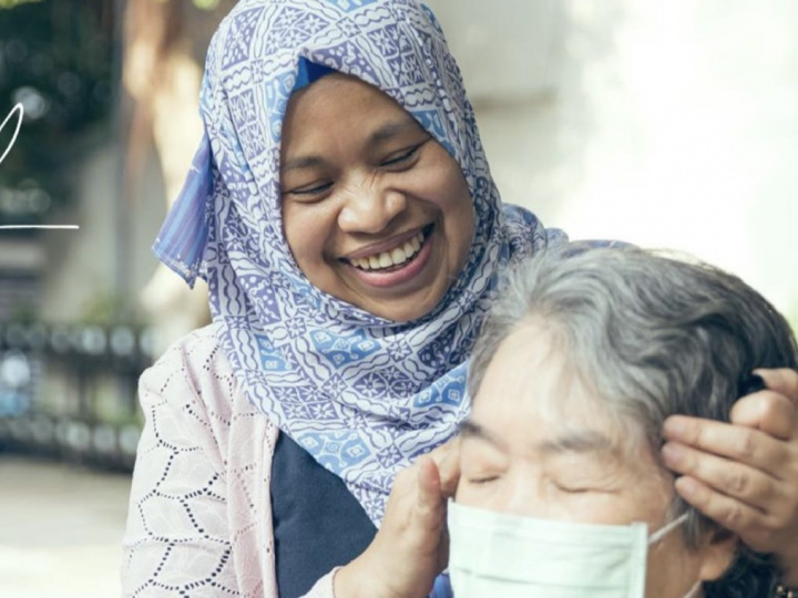One of last year's winners Sukadi Sulastri (left). Photo courtesy of the Ministry of Labor's Workforce Development Agency