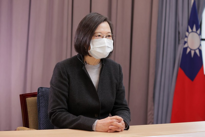 蔡英文總統10日晚間以錄影方式為「全國中小企業聯合新春團拜」致詞