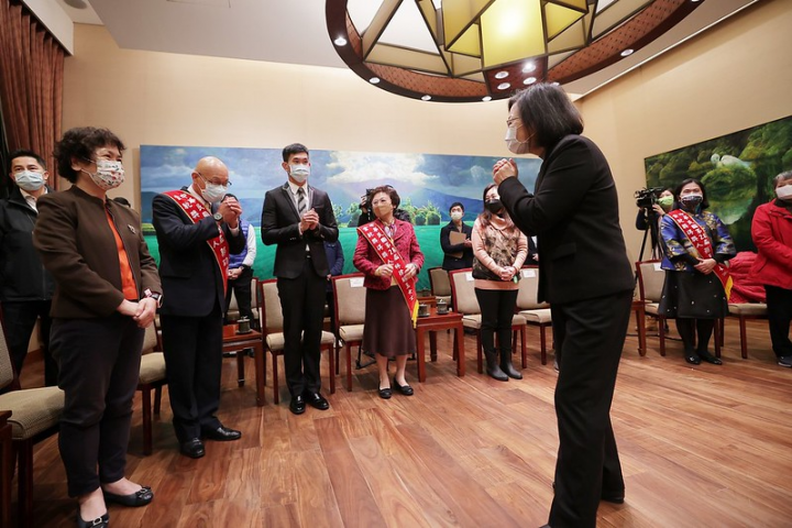 總統接見「第28屆志願服務楷模『金駝獎』得獎人」