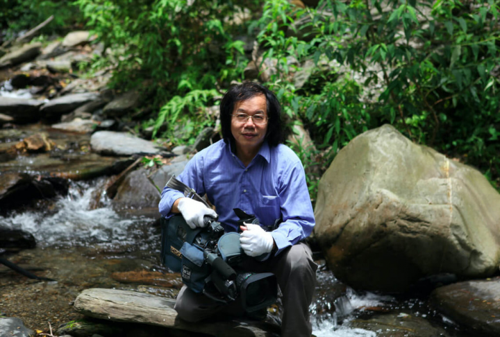 鄧文斌是資深紀錄片導演，曾榮獲7座金鐘獎、35個國際獎項肯定，長年關注台灣即將消失的民間藝術和飽受摧殘的自然生態。（鄧文斌提供）