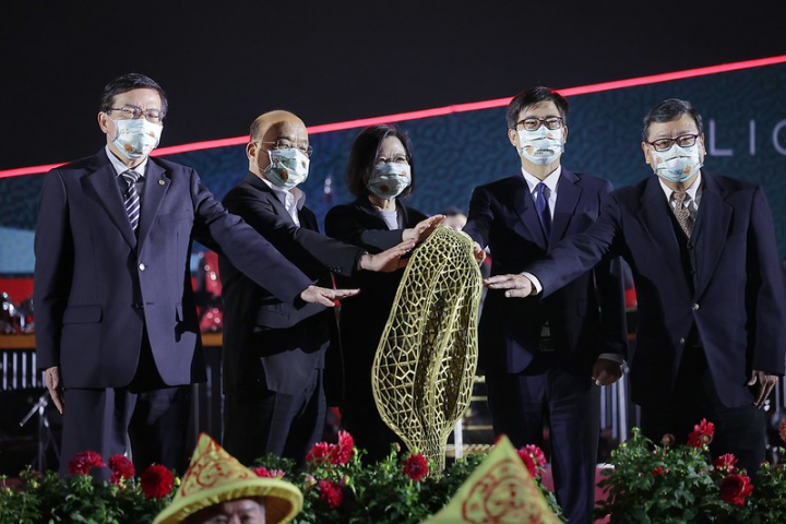 總統出席「2022臺灣燈會在高雄」開燈儀式