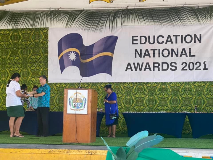 駐諾魯大使王海龍出席諾魯2021學年度教育部獎頒獎典禮