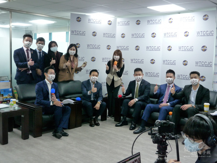 直播現場大合照