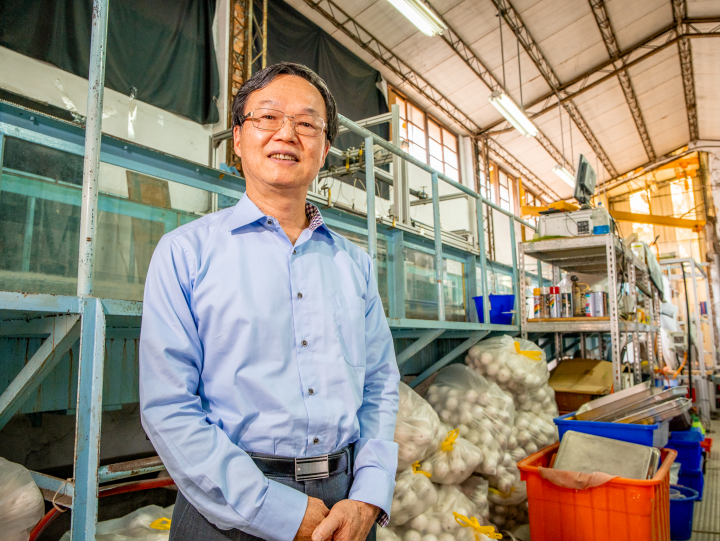 中興大學教授陳樹群獲得科技部傑出研究獎。(中興大學提供)