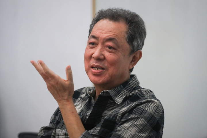 導演朱延平獲頒台北電影獎卓越貢獻獎，他18日下午在台北接受媒體訪問表示，目前希望以監製電影為主，也稱讚台灣年輕一輩的導演創意無限，希望能把戲拍得快、拍得好的祕訣傳承給年輕導演。