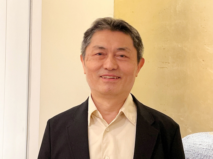 資訊服務商緯創軟體董事長暨執行長蕭清志17日受訪 指出，今年營運能見度佳，將持續大舉徵才，快速放 大規模。