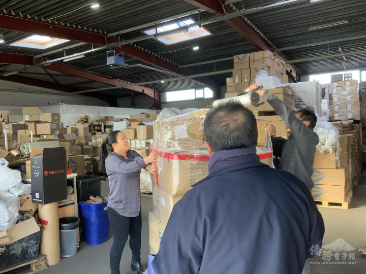 物資到倉庫集中再重新包裝