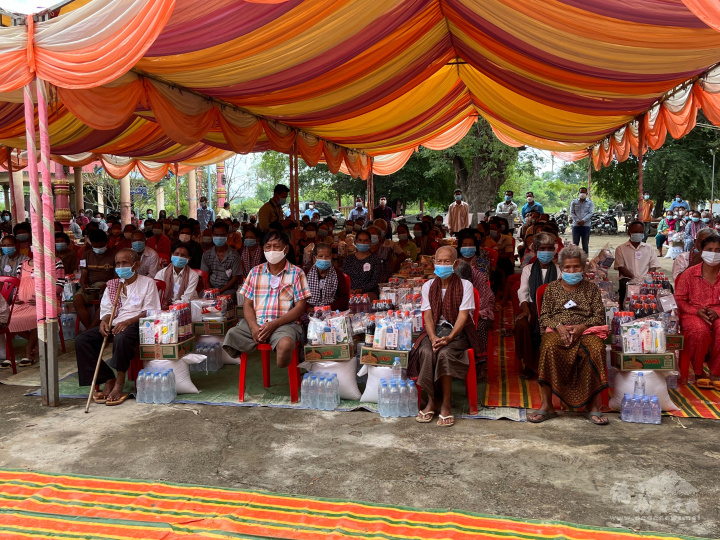 柬埔寨實居省森隆東縣ROLEANG KREUL鄕的居民