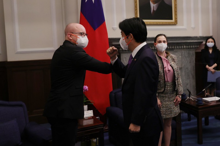 副總統接見「台瑞典國會議員協會暨歐洲議會議員聯合訪團」