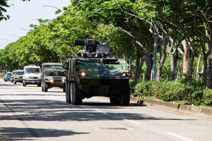 陸軍第10軍團裝甲第586旅於中部地區實施戰備偵巡任務