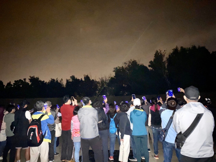 交通部觀光局澎湖國家風景區管理處推出「澎湖四季遊」的夏季石滬季，遊客可實地體驗吉貝傳統石滬漁業文化與觀星等活動，體驗一場人文、知性、深度文化慢活之旅。（澎管處提供）