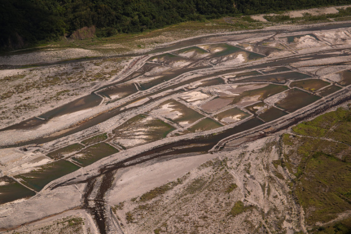 由安捷飛行學校申請設立的安捷航空進軍觀光旅遊市場，首波主打台東空中遊覽行程，包括花東縱谷、東部海岸及綠島3條路線。民眾可搭乘飛機，透過空中視角看見台東山河之美。