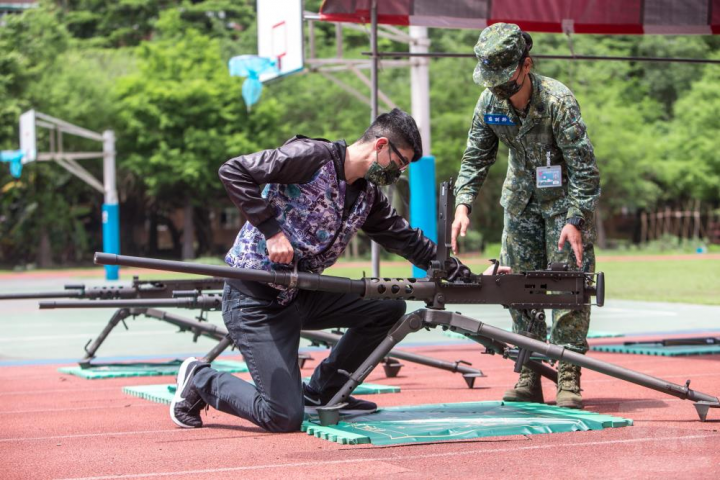 召員進行專長鑑定