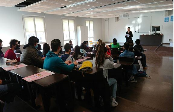 國立東方語文學院辦理兒童能力測驗考試現場