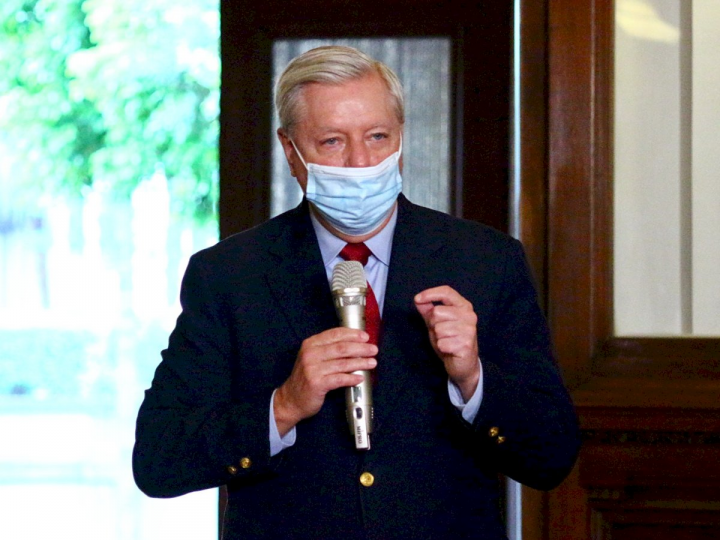 美國聯邦參議院預算委員會共和黨首席議員葛瑞姆(Lindsey Graham)15日在台北表示，台美間若有更多商業活動，關係就會更強勁 
