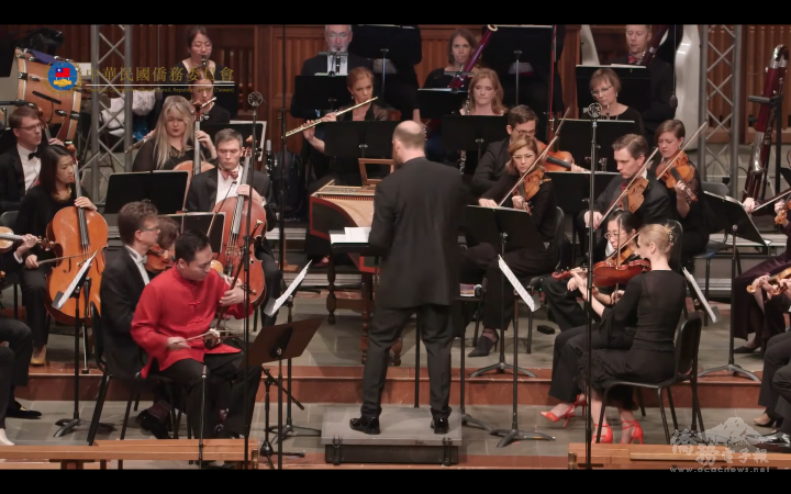 林維洋與世界各地各大小交響樂團或音樂組織合作演奏中提琴或二胡協奏曲。