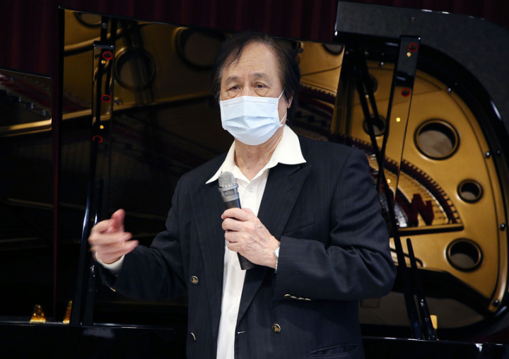 台北歌劇劇場為紀念成立50週年，由藝術總監曾道雄（圖）帶領，6月5日將在衛武營國家藝術文化中心歌劇院演出精選片段，邀請樂迷共襄盛舉。