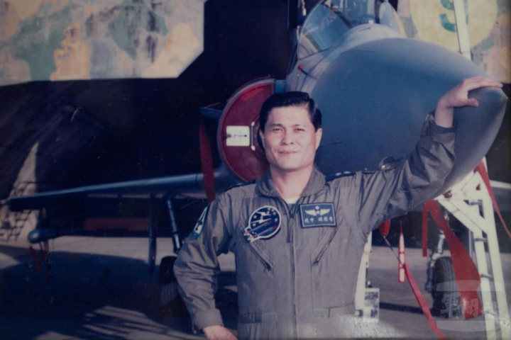 李俊斌過去是幻象戰機飛行員。