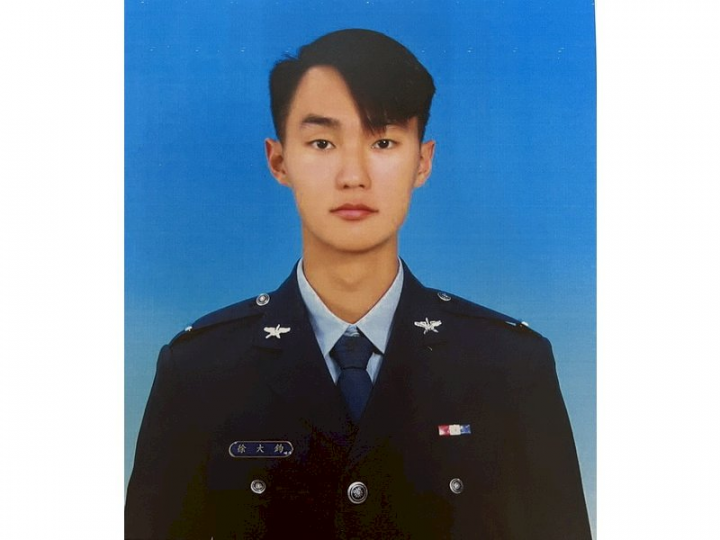 空軍官校一架AT-3教練機31日執行訓練任務時發生事故，少尉學官徐大鈞不幸殉職 (國防部提供)