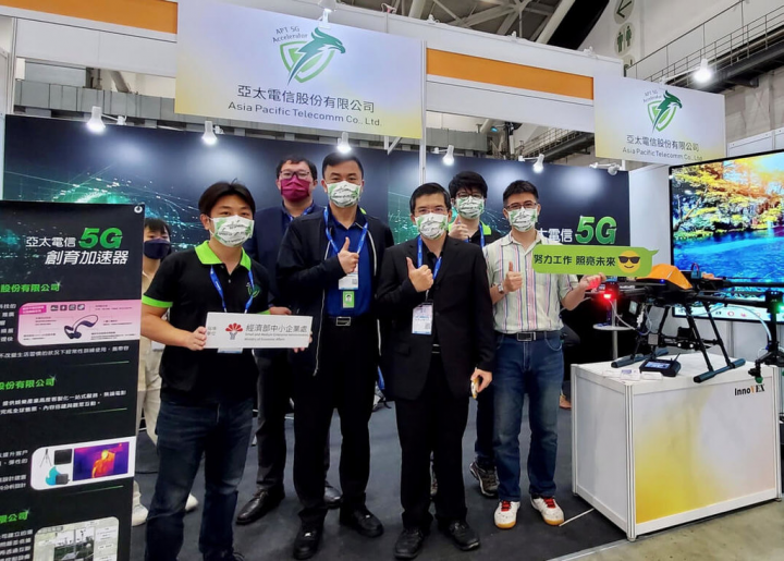 亞太電信帶領3支台灣新創團隊，參加新創展會InnoVEX，秀5G+AIoT新創量能。（亞太電提供）