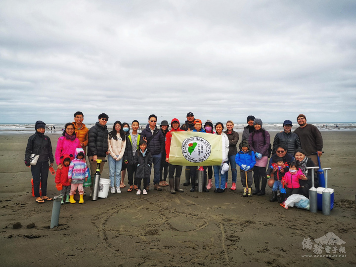 同鄉會首次舉辦挖蚌活動