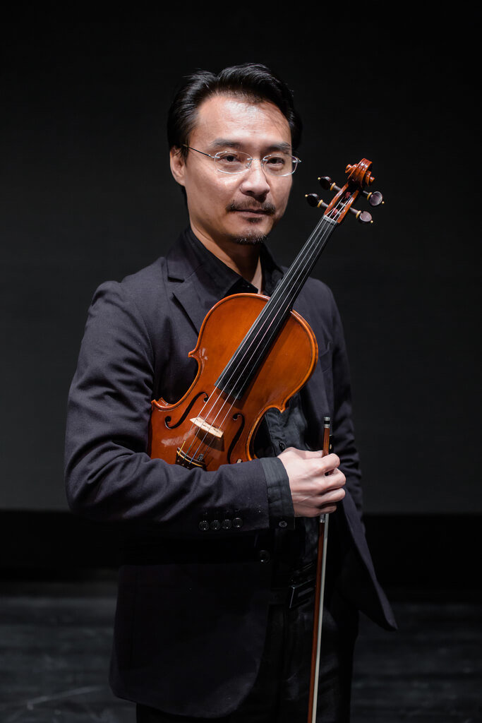 「梁山伯與祝英台」小提琴協奏曲自從1959年問世以來，已成國樂世界最具知名度的一首小提琴協奏曲，台北市立國樂團邀小提琴家薛志璋合作，重新詮釋這首淒美經典。（北市國提供）