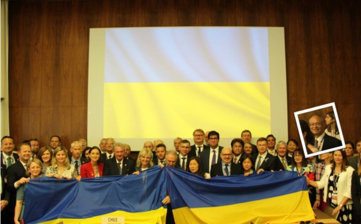 歐盟12日在WTO部長會議中發起「與烏克蘭團結一致」會議，邀請各會員國共同為民主和平發聲，行政院鄧振中政務委員及常駐WTO代表團羅昌發代表也受邀出席，57會員貿易部長現身相挺。（中華民國常駐世界貿易組織代表團提供）