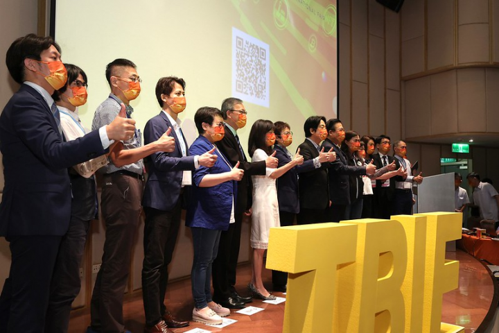 賴清德副總統24日上午出席「台南區塊鏈產業國際博覽會開幕典禮」