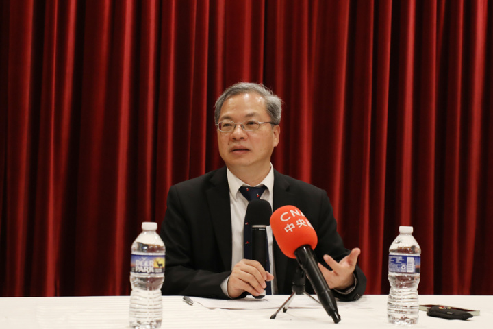 國發會主委龔明鑫表示，27日召開的台美21世紀貿易倡議首次會談是好的開始，台美貿易合作往前一步。