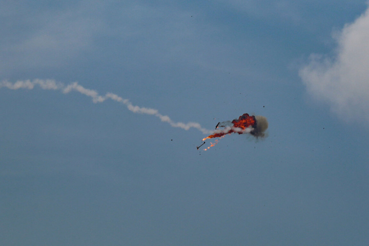 國軍完成「民國111年飛彈射擊訓練—神弓操演」，雙聯裝刺針飛彈命中靶機。（陸軍第四作戰區提供）