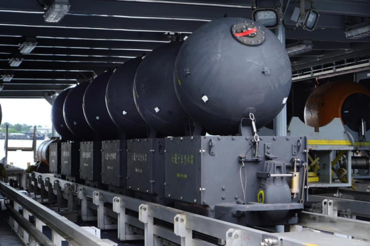 海軍第一布雷艇中隊完成水雷裝載。（取自中華民國海軍臉書）