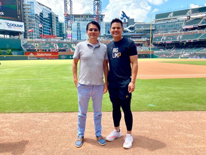 駐亞特蘭大辦事處王處長與我旅美職棒(MLB)好手張育成會面