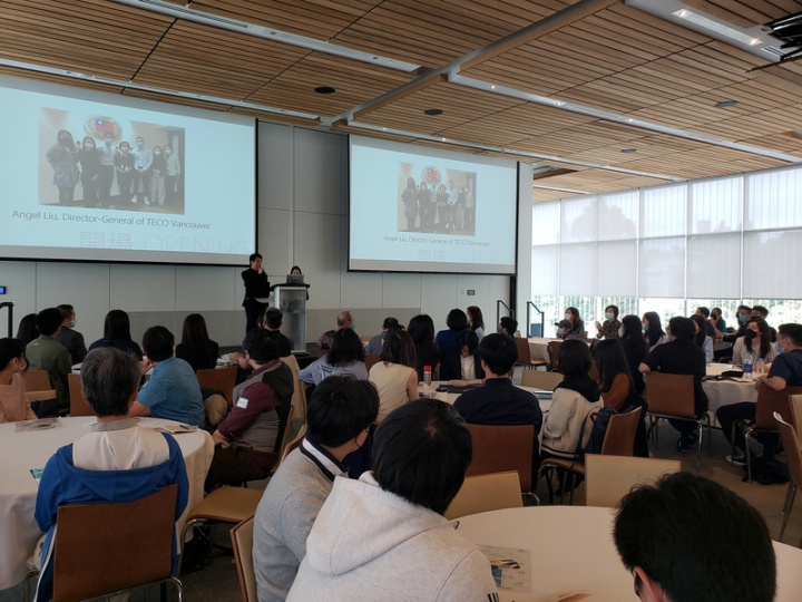 溫哥華台灣學生論壇不僅是台灣學生和台裔企業家交流的園地，也是加拿大社會進一步認識台灣的平台。當地時間12日舉行的此屆論壇吸引100多名學生參加。 