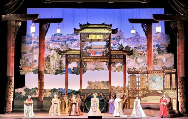 舊金山歌劇院二度上演英文歌劇「紅樓夢」（DREAM OF THE RED CHAMBER），由台灣導演賴聲川執導，希望讓西方觀眾看見東方藝術極致之美。圖為2016年劇照。（表演工作坊提供）