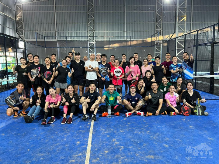 全體參賽選手合影留念