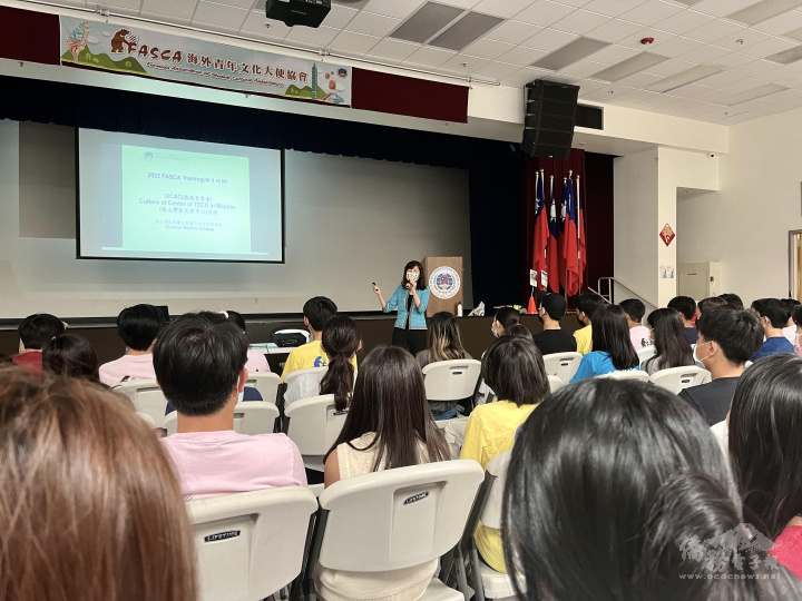 Director Chuang speaking to the students