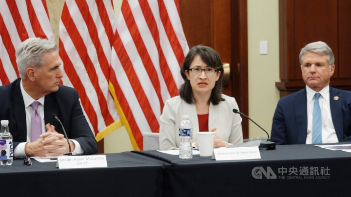 Speed up arms deliveries to Taiwan: U.S. representatives