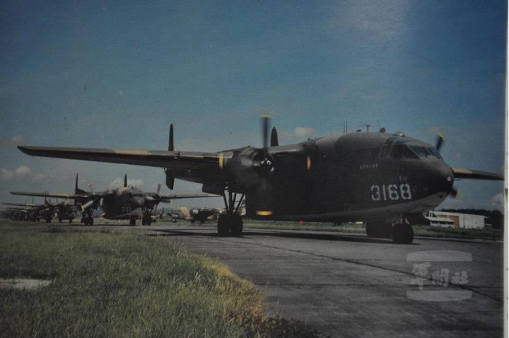 C-119型運輸機數十年默默地擔任空運運輸任務。（航教館提供）