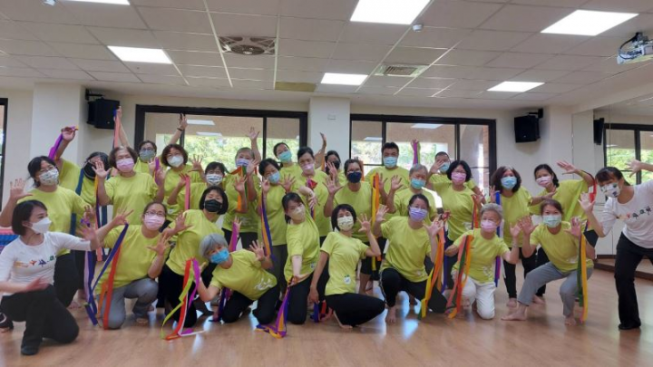 傾聽身體的聲音_樂齡工作坊（照片雲門提供）