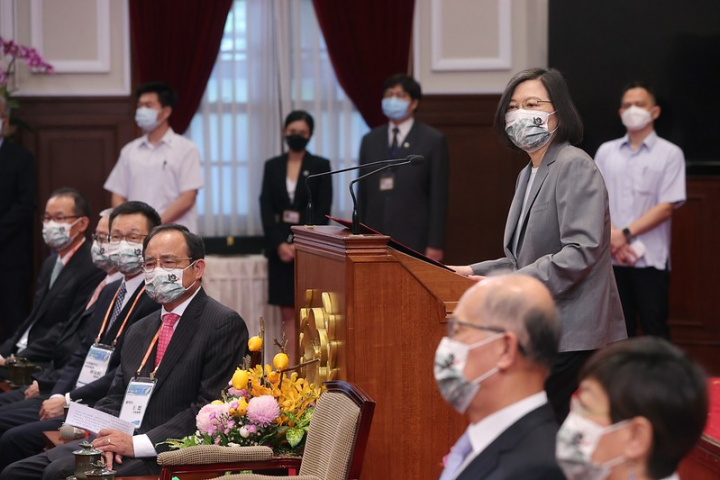 總統接見「世界臺灣商會聯合總會第28屆回國訪問暨投資考察團」，並致詞