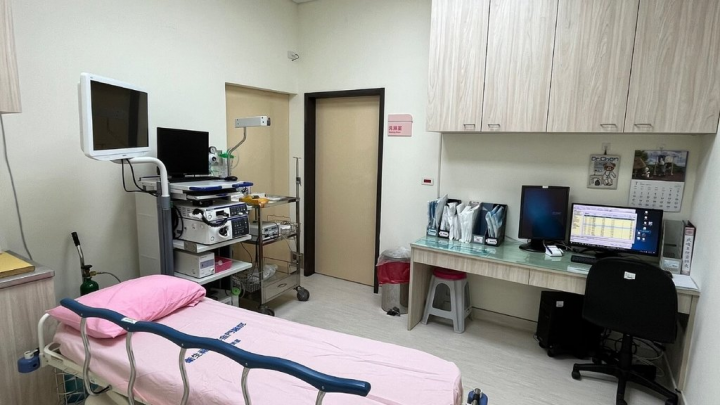 衛生福利部金門醫院內視鏡中心21日剪綵開幕，位於綜合醫療大樓2樓，院方表示，嶄新的內視鏡中心可望給予民眾更溫馨的就醫體驗和更舒適的就醫環境。（金門醫院提供）