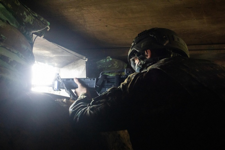 為期14天新制教召官兵也首次投入漢光，於新北八里臨港大道一帶挖掘近百公尺長的壕溝及地堡，並在機槍掩體待命警戒。