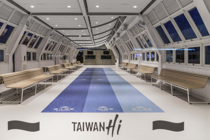 藍色公路品牌(Taiwan Hi)窗貼呈現