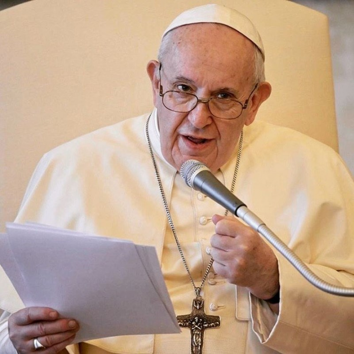 天主教教宗方濟各13日任命3名女性擔任梵蒂岡負責審查主教提名的辦公室成員。（圖取自instagram.com/franciscus）