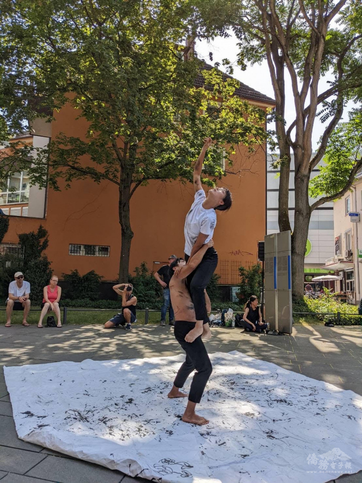 德國的陽光灑落自臺灣而來的宣紙上 © MOC