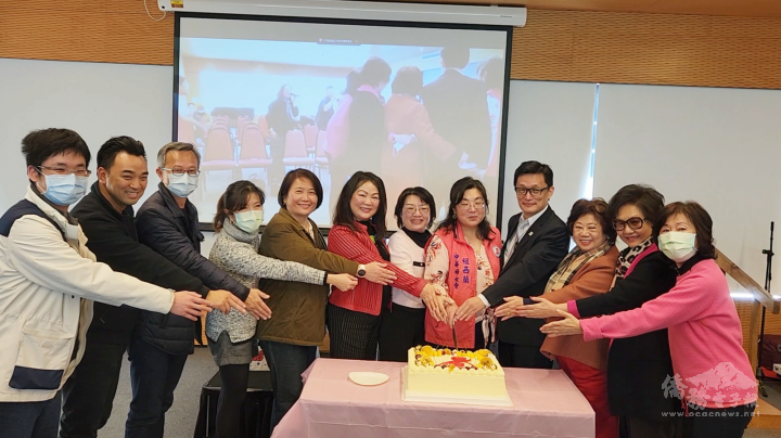 僑界齊聚共同歡慶紐西蘭中華婦女會24週年生日快樂
