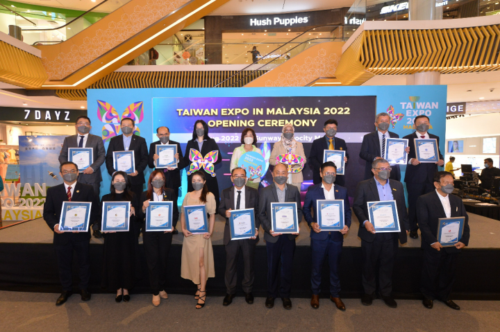 洪慧珠出席「2022年馬來西亞臺灣形象展」開幕典禮