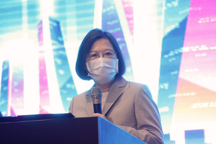 總統出席「台北市屏東同鄉會第20屆第一次會員大會暨第19、20屆理事長交接典禮」，並致詞