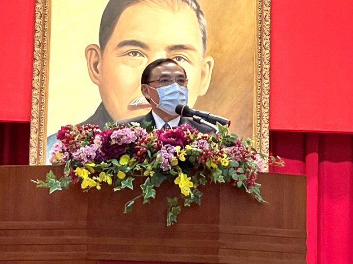  法務部廉政署2日舉辦111年模範廉政人員表揚典禮，法務部長蔡清祥（圖）出席致詞表示，12人反貪肅貪防貪有功，獲獎是實至名歸