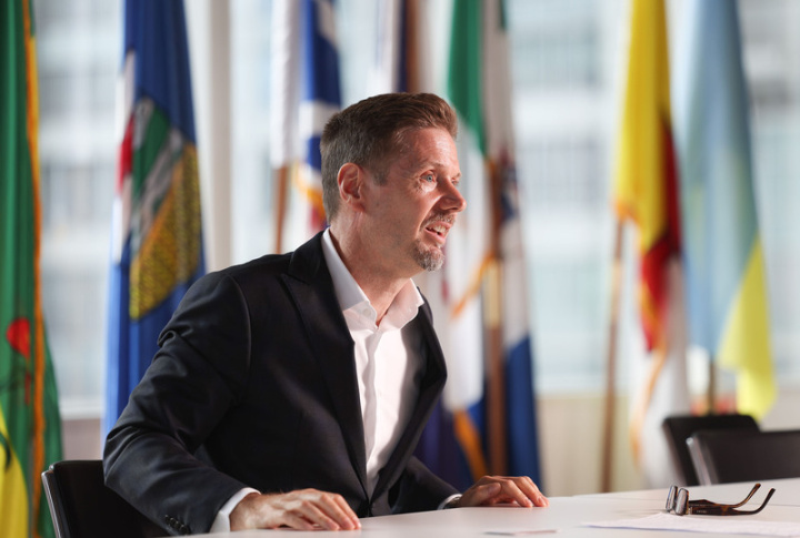 加拿大駐台代表芮喬丹（Jordan Reeves）即將結束派任返國，他接受中央社專訪時表示，回國後會想念台灣24小時營業的便利商店。